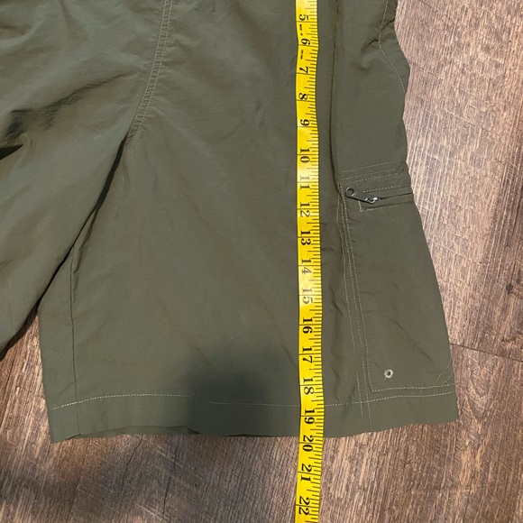 Columbia Green Outdoor Hiking Cargo Shorts Mens Large - Picture 4 of 5
